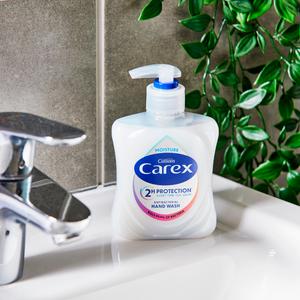 Carex 500ml Moisture Antibacterial Gentle & Effective Liquid Hand Wash - gallery image 2