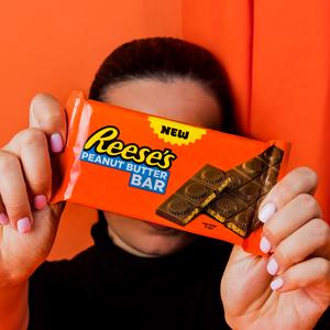 Reese's Peanut Butter Bar 90g - gallery image 4