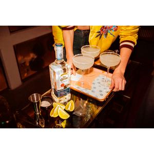 Jose Cuervo Especial Silver Tequila 70cl - gallery image 2