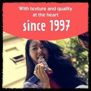 Eat Natural Almond & Cranberry with Pomegranate & Honey Cereal Bar 40g - gallery image 5