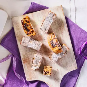 Sainsbury's Chocolate & Hazelnut Stollen Slices, Taste the Difference x6 205g