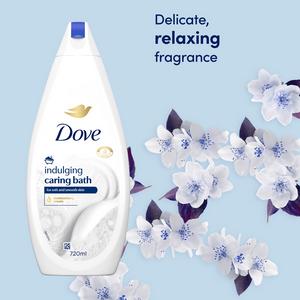 Dove Bath Soak Indulging Cream 720ml - gallery image 3