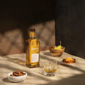 Bushmills 15 Year Old Single Malt Irish Whiskey 70cl - gallery image 2