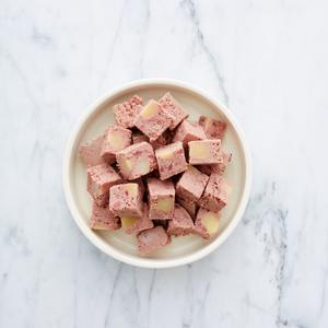 Freshpet Tasty Pork Recipe with Peas & Carrots 700g - gallery image 2