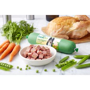 Freshpet Tender Chicken Recipe with Peas & Carrots 400g - gallery image 3