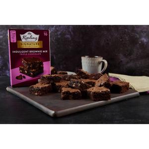 Mr Kipling Signature 379g Baking Triple Chocolate Brownie Cake Mix - gallery image 3