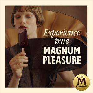 Magnum 3 x 100ml Intense Dark Chocolate Ice Cream Sticks - gallery image 2