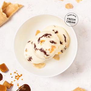 Jude's Honeycomb & Chocolate Ice Cream 460ml - gallery image 3