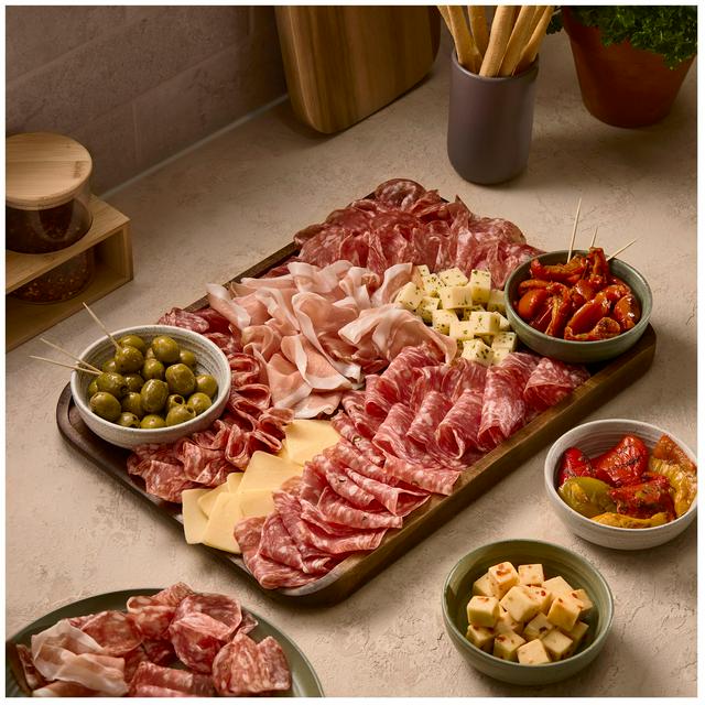 Sainsbury's 1kg Charcuterie & Antipasti Grazing Selection, Taste the Difference - gallery image 1
