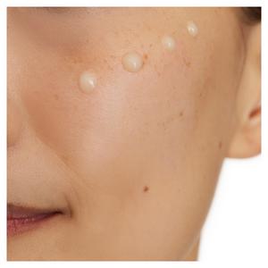 CeraVe Skin Renewing 10% Pure Vitamin C Serum for Fine Lines & Texture 30ml - gallery image 4