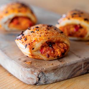 Higgidy Cypriot Halloumi & Hot Honey Rolls x6 160g - gallery image 2