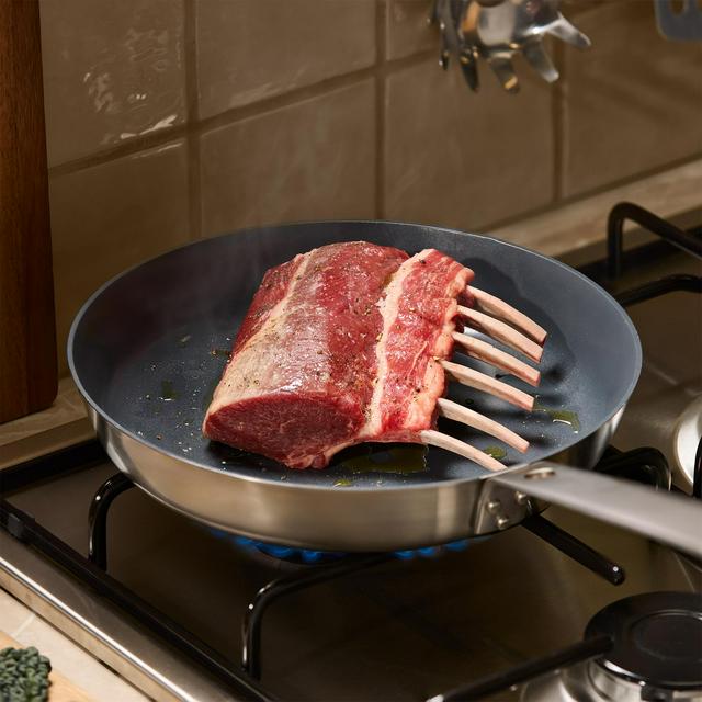 Sainsbury's Welsh Hill Rib Rack of Lamb, Taste the Difference (Approx. 350g) - gallery image 1