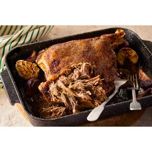 Sainsbury's 2kg Large Welsh Hill Lamb Shoulder, Taste the Difference - gallery image 2