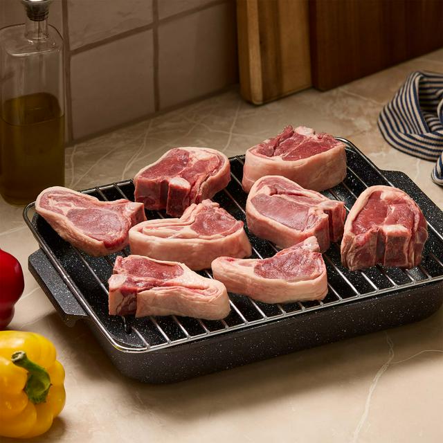 Sainsbury's Welsh Hill Lamb Chops, Taste the Difference (Approx. 1kg) - gallery image 1