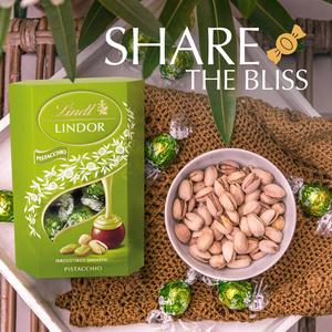 Lindt Lindor Pistachio Milk Chocolate Truffles Box 200g - gallery image 3