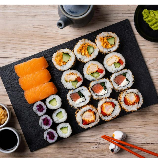 Occasions by Sainsburys YO! 21 Pieces Sushi Top Hits Platter