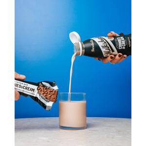 Barebells Cookies & Cream Flavor Milkshake 330ml - gallery image 5