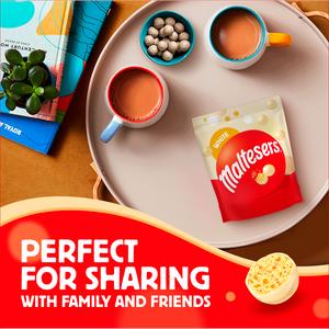 Maltesers White Chocolate & Honeycomb Pouch 74g - gallery image 4