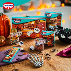 Dr. Oetker 484g The Spooks of Halloween Biscuit Decorating Kit - gallery image 6