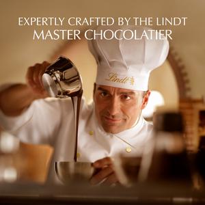 Lindt Creation Dark Pistachio Chocolate Bar 150g - gallery image 4