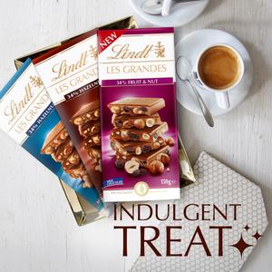 Lindt Les Grandes Milk Chocolate Fruit & Nut Bar 150g - gallery image 3