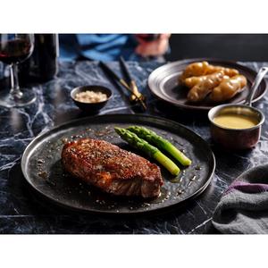 Sainsbury's Discovery 360g 35 Day Salt Dry Aged Thick Cut Aberdeen Angus Sirloin Steak, Taste the Difference - gallery image 4