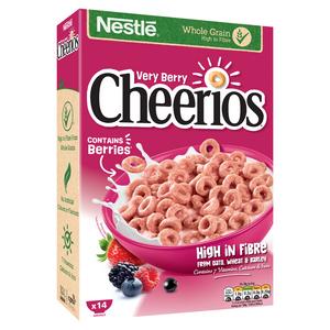 Nestle Cheerios Very Berry Cereal 435g - gallery image 2