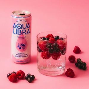 Aqua Libra Sparkling Water Infused with Raspberry & Blackcurrant Can 500ml - gallery image 2
