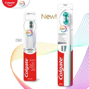 Colgate Total Foaming Clean Soft Manual Toothbrush - gallery image 4