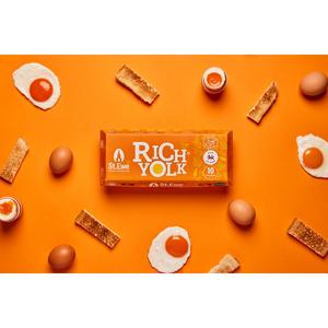 St. Ewe Rich Yolk Free Range Eggs x10 - gallery image 4