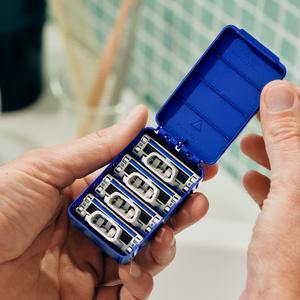 Harry's Plus 8 x Refills 5 Blade Men's Razor - gallery image 4