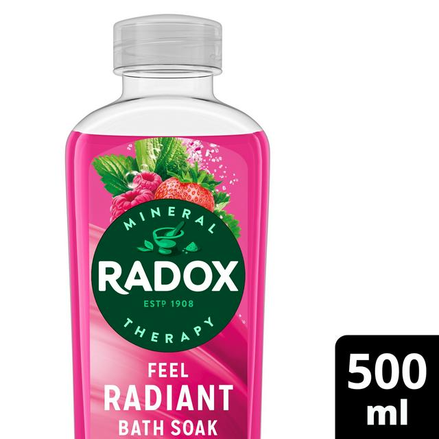 Radox Strawberry Feel Radiant Bath Soak Bubble Bath 500ml