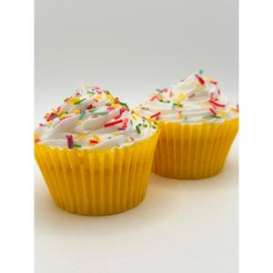 Emma's Country Cakes 2 Handmade Cupcakes - gallery image 2