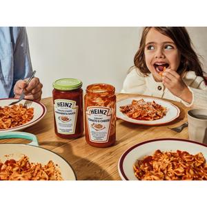 Heinz 490g Tomato & Cheese Creamy Pasta Sauce - gallery image 2