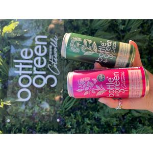 Bottlegreen 4 x 250ml Wild Elderflower Sparkling Presse - gallery image 3
