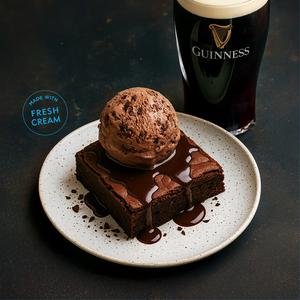 Guinness 460ml Jude's Chocolate Guinness Cake - gallery image 3