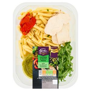 Sainsbury's Taste the Difference Chicken & Pesto Pasta with SunBlush Tomatoes 250g