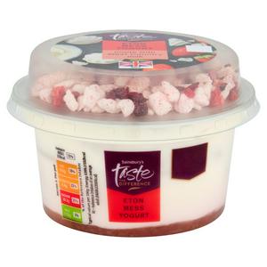 Sainsbury's 140g Eton Mess Yogurt, Taste the Difference
