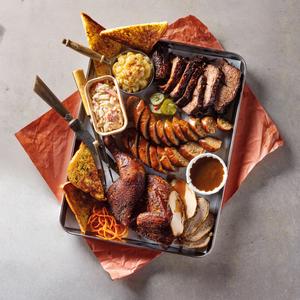 Sainsbury's Discovery 320g Slow Cooked Hot Smoked BBQ Aberdeen Angus Beef Brisket, Taste the Difference - gallery image 3