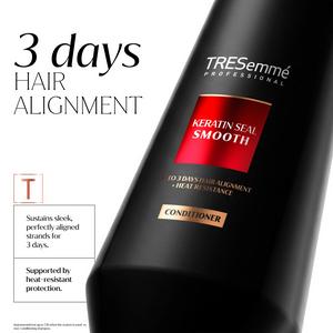 TRESemmé 300ml Keratin Seal Smooth Hair Conditioner - gallery image 2