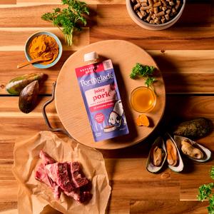 Forthglade 180g 4 Months+ Juicy Pork Bone Broth Topper for All Dogs Food - gallery image 5