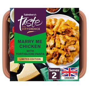 Sainsbury's 700g Marry Me Chicken with Tortiglioni Pasta, Taste the Difference, Limited Edition