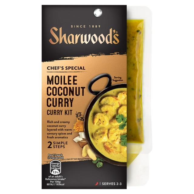 Sharwood's Chef's Special 250g Indian Moilee Coconut Curry Sauce Meal Kit - gallery image 1