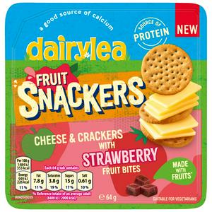 Dairylea Snackers 64g Cheese & Crackers with Strawberry Fruit Bites