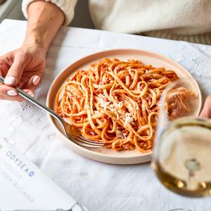 Odysea 400g All'Amatriciana Linguine Pasta - gallery image 3