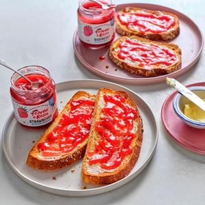 Fearne & Rosie Strawberry Seedless 70% Fruit Jam - gallery image 4