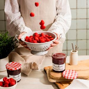 Bonne Maman 370g Seedless Raspberry Conserve - gallery image 2
