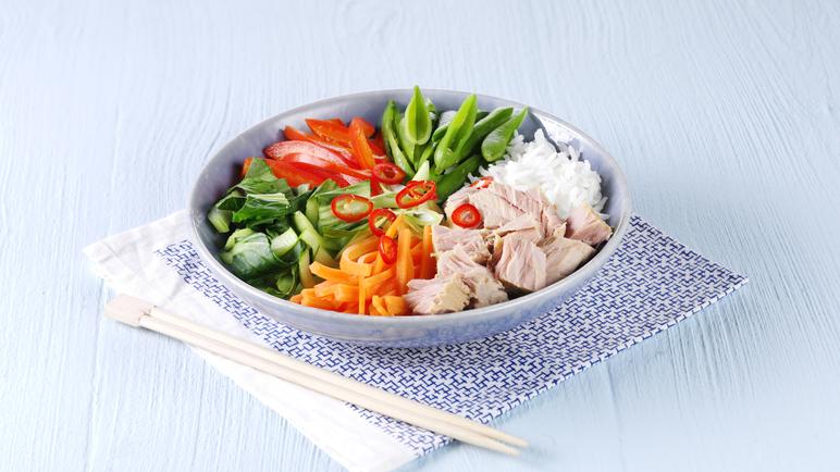 Tuna and rice salad bowl recipe