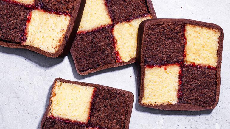 Battenberg Cake with Chocolate and Almonds - English Cake Recipe