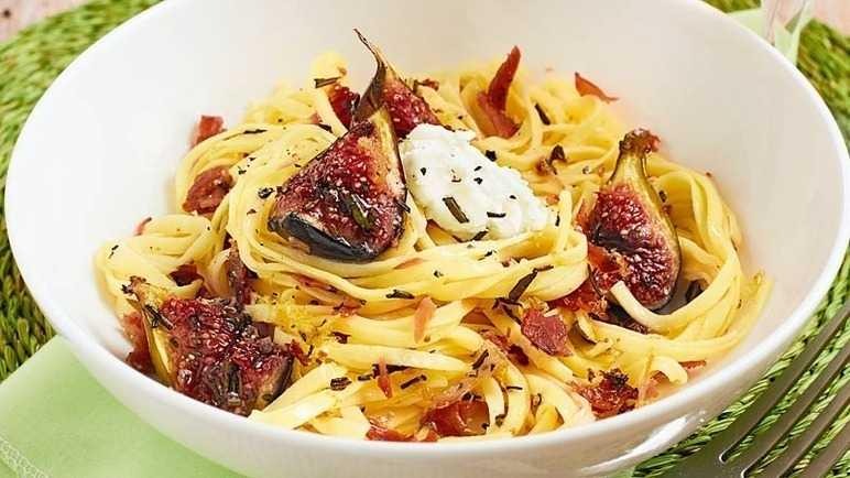 Tagliolini with Figs and Serrano Ham Recipe | Sainsbury's